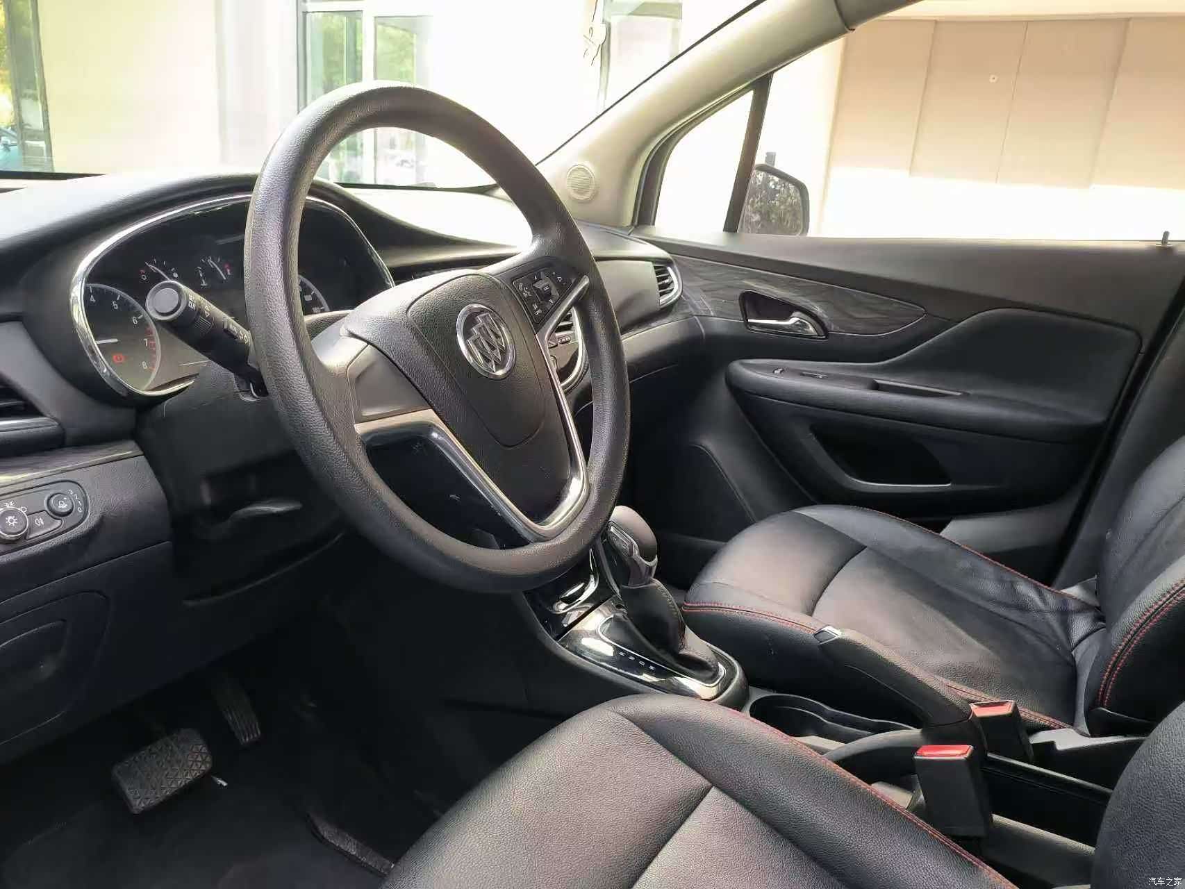 Buick Encore, 2018 12
