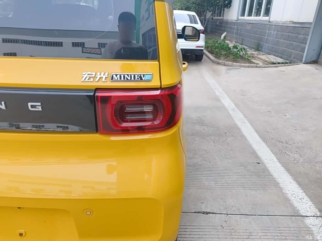 Wuling MINIEV, 2021 8