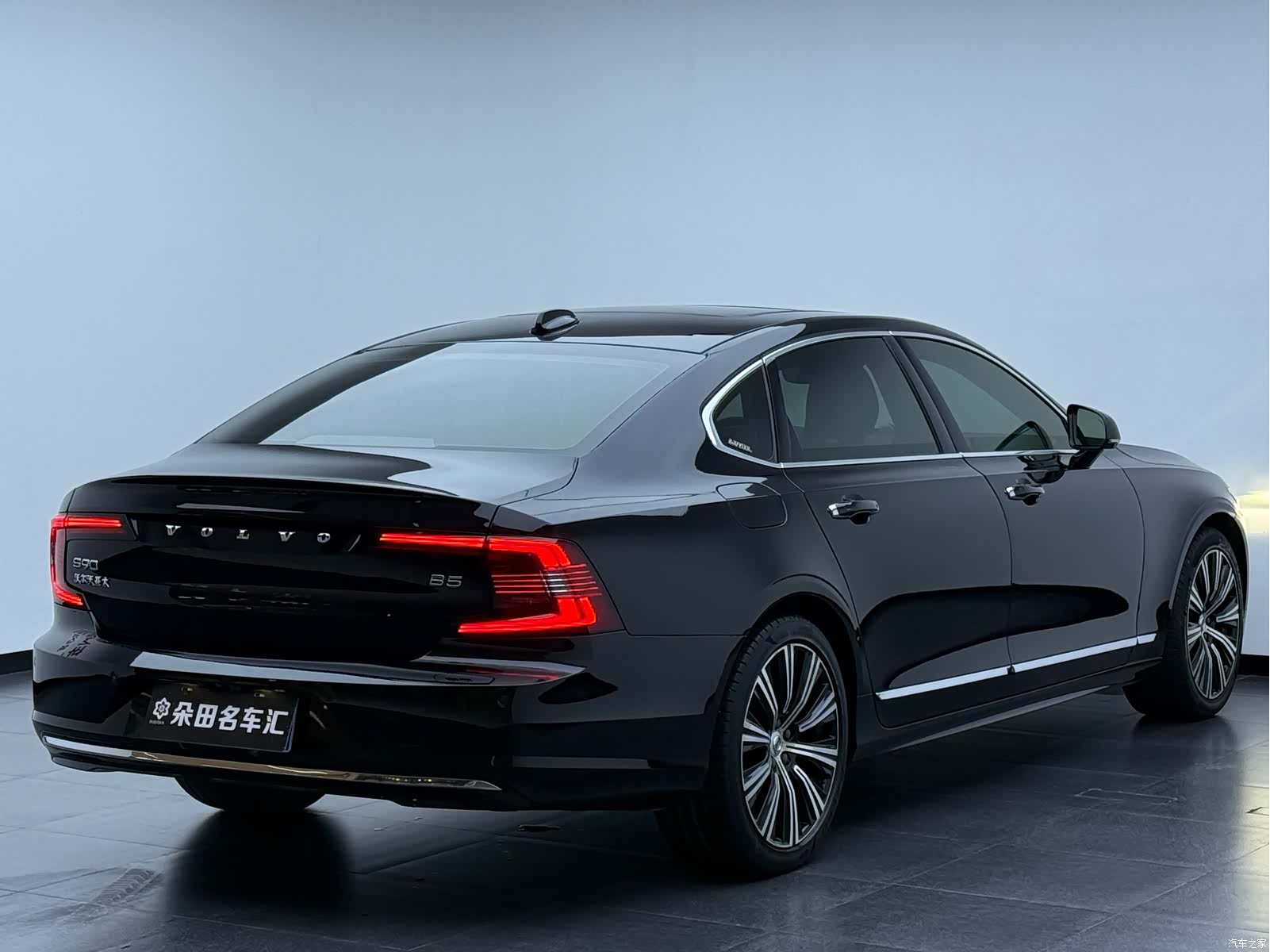Volvo S90, 2022 4