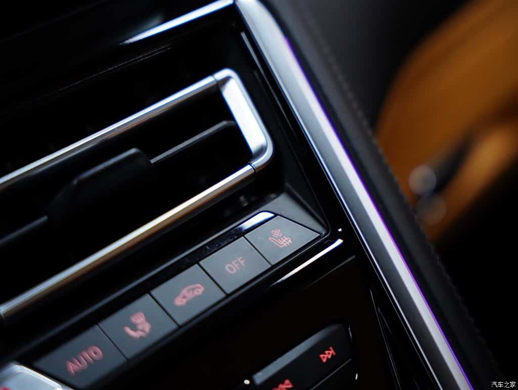 BMW M8, 2021 14