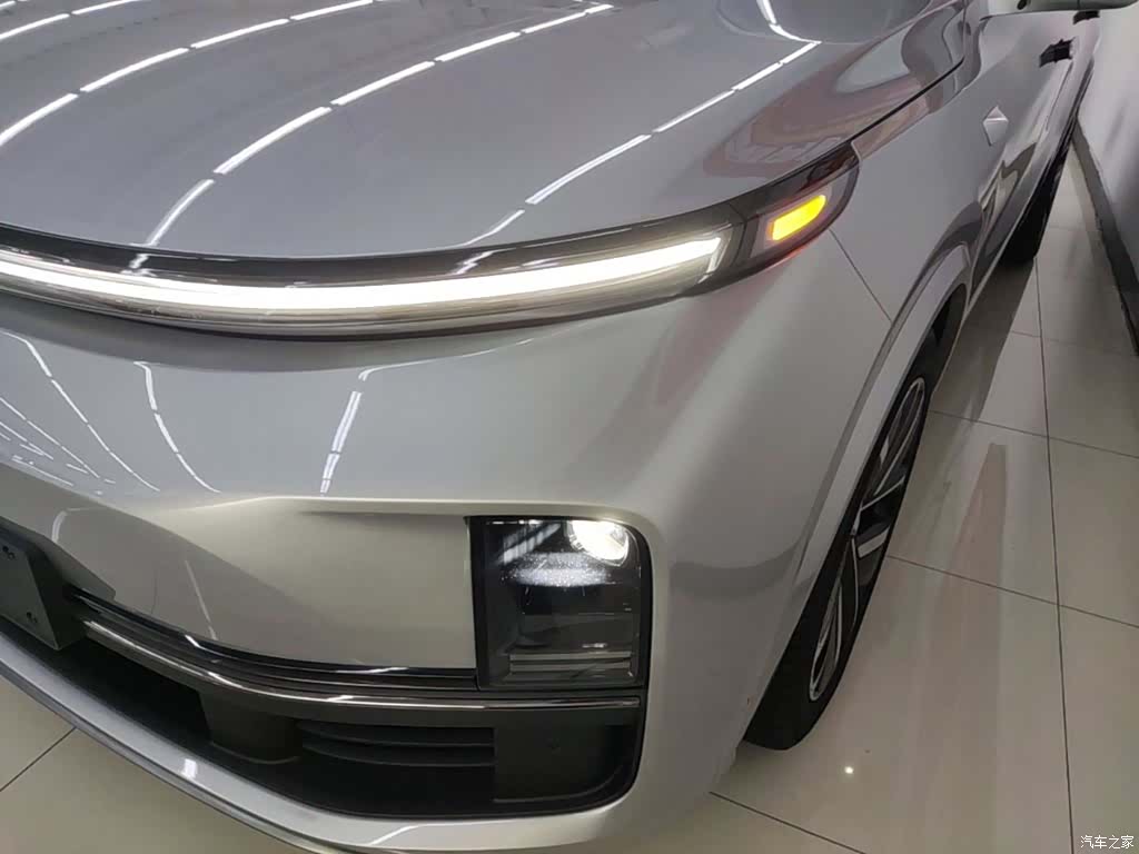 Li Auto L9, 2023 24