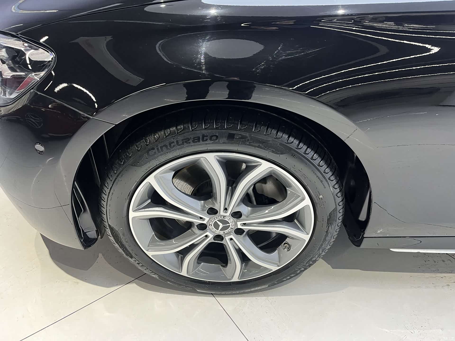 Mercedes-Benz E-Class, 2023 13