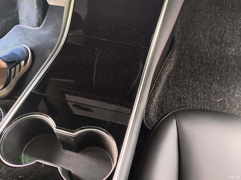Tesla Model 3, 2020 10