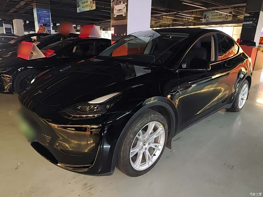 Tesla Model Y, 2023 2