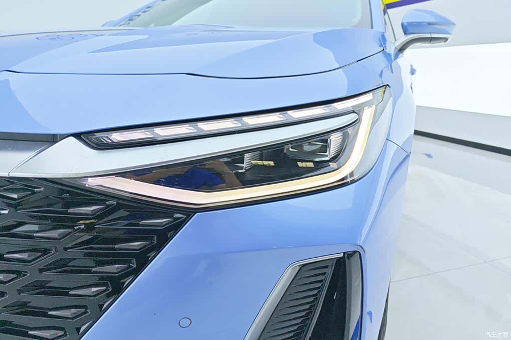 Chery Arrizo 8, 2022 все фото