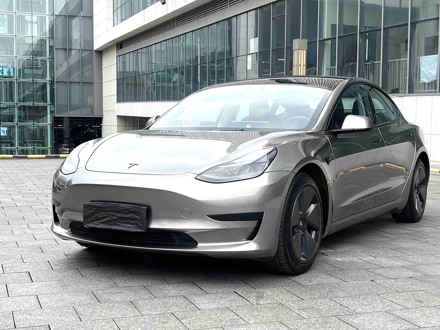Tesla Model 3, 2023 1