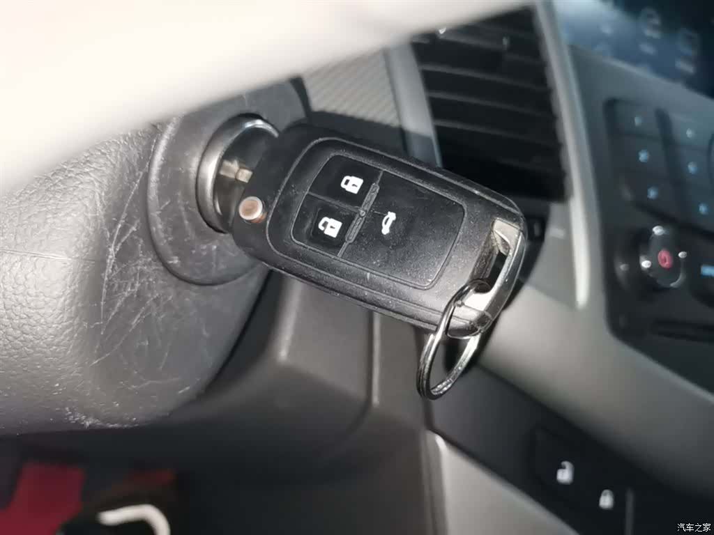 Chevrolet SL, 2014 9
