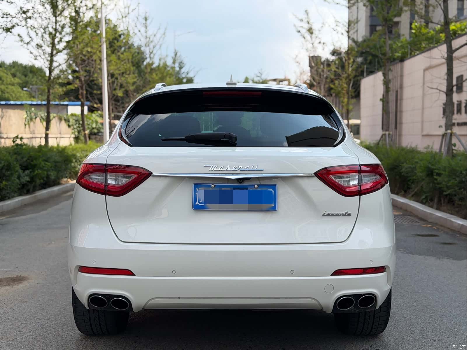 Maserati Levante, 2017 все фото