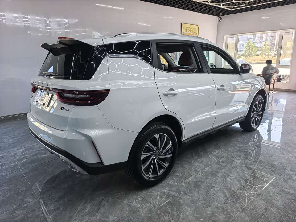 Geely Vision X6