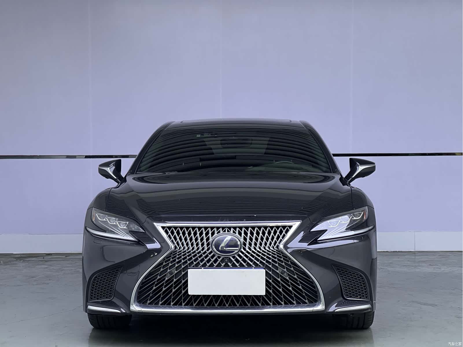 Lexus LS, 2018 2