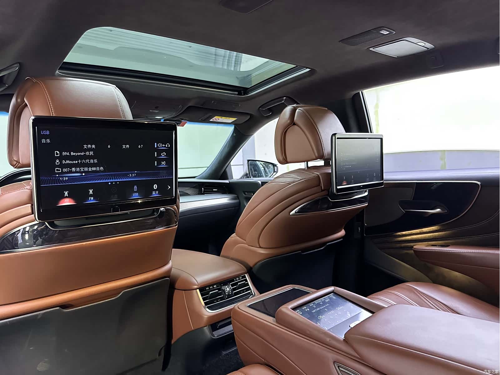 Lexus LS, 2018 12