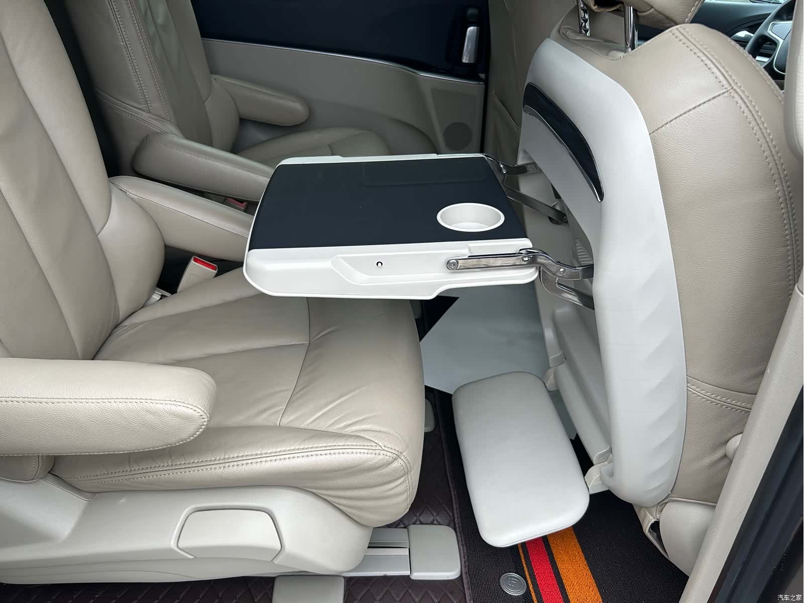 Buick GL8, 2016 7