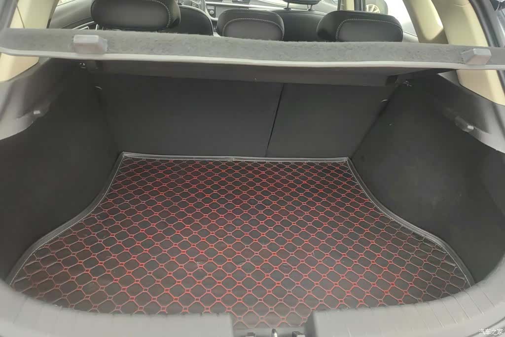 Geely Emgrand, 2016 4