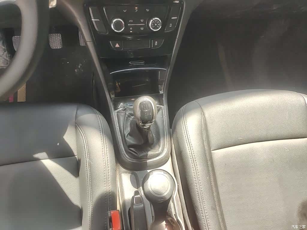 Buick Encore, 2016 14