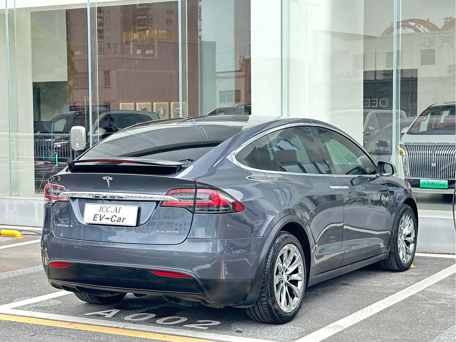 Tesla Model X, 2018 13