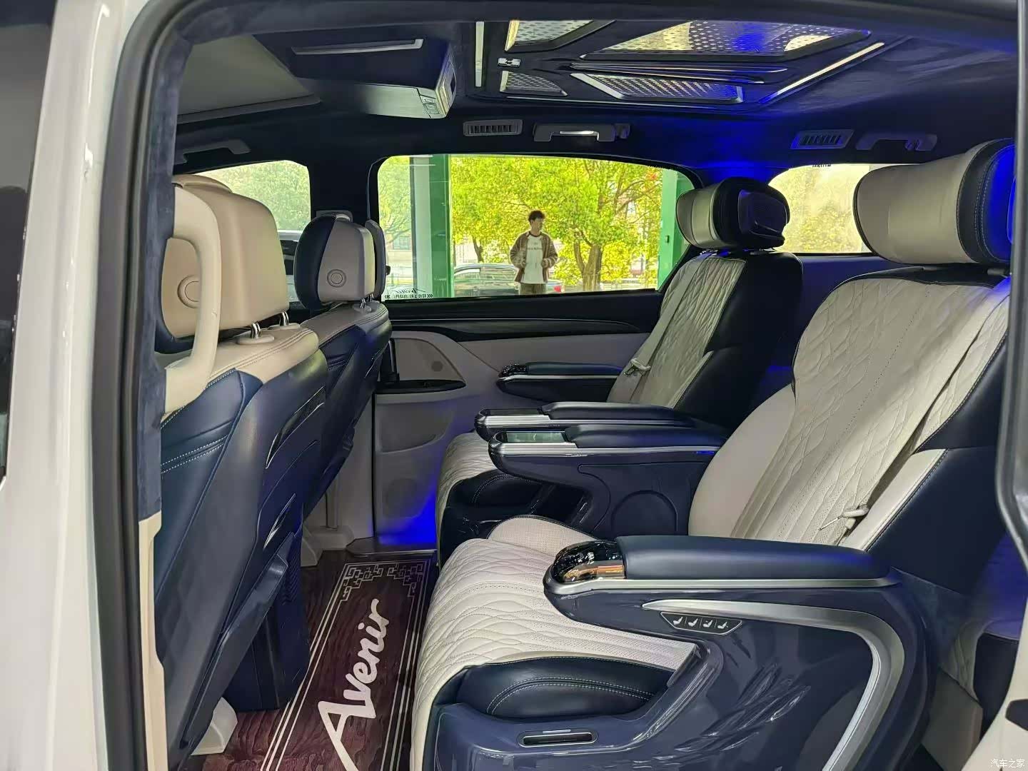 Buick GL8, 2021 9