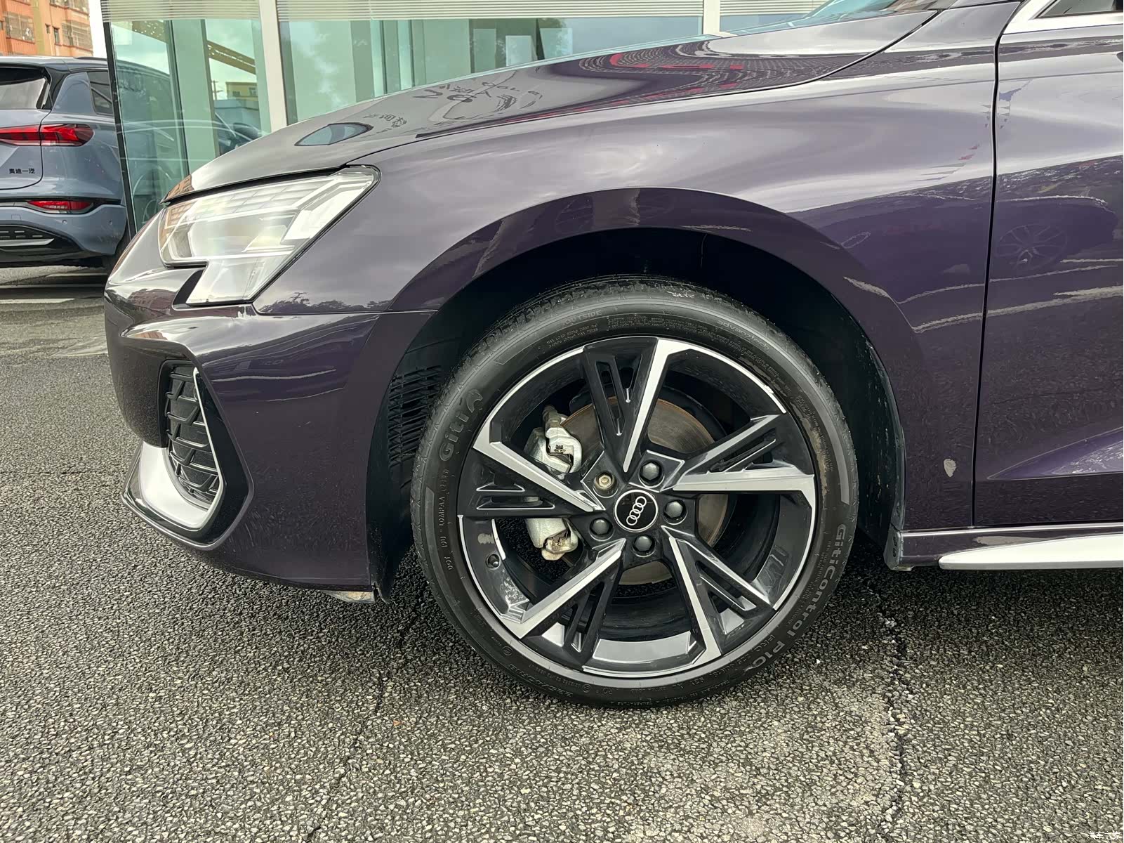 Audi Flying Spur, 2025 3
