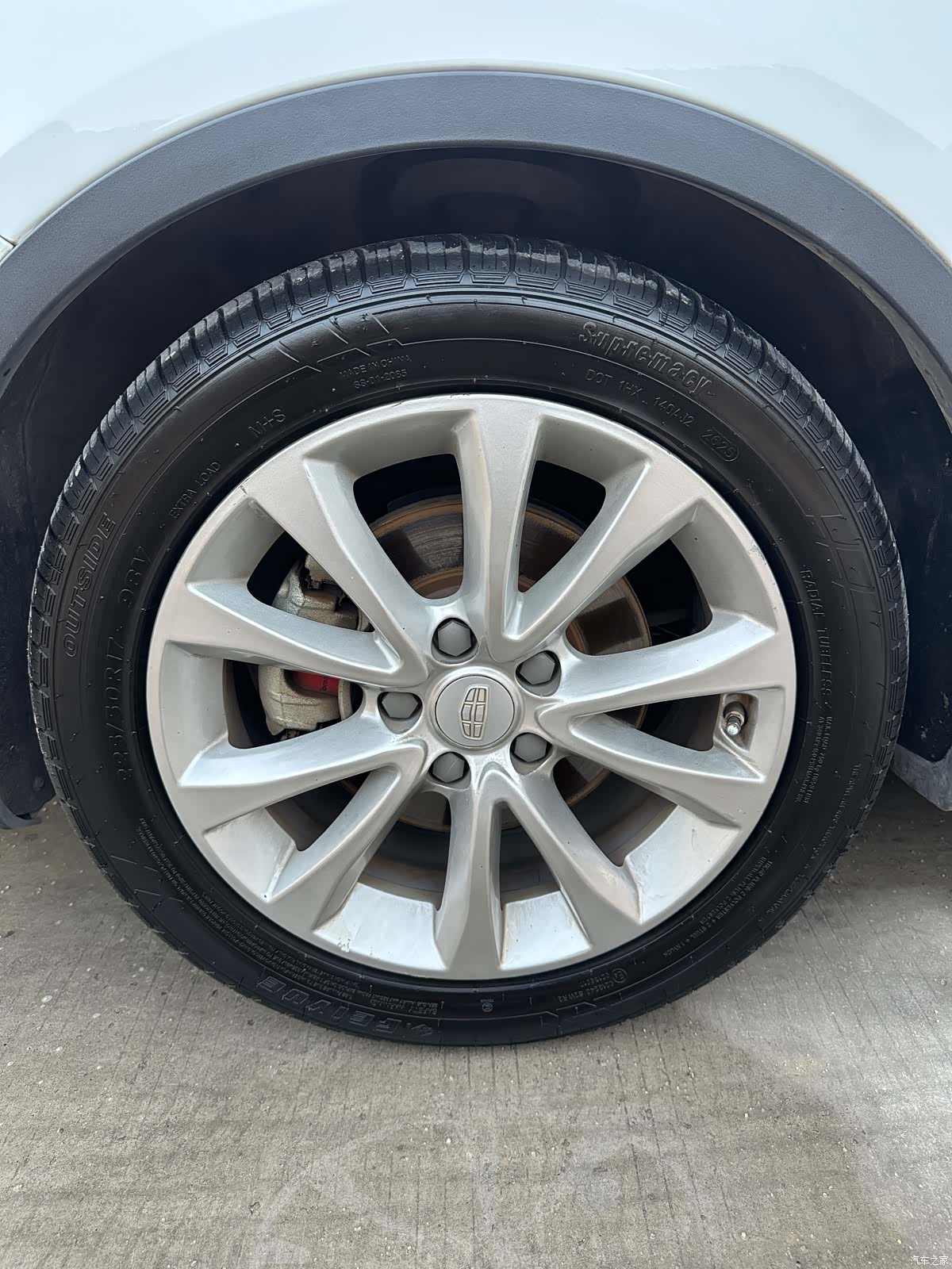 Geely Emgrand, 2017 13