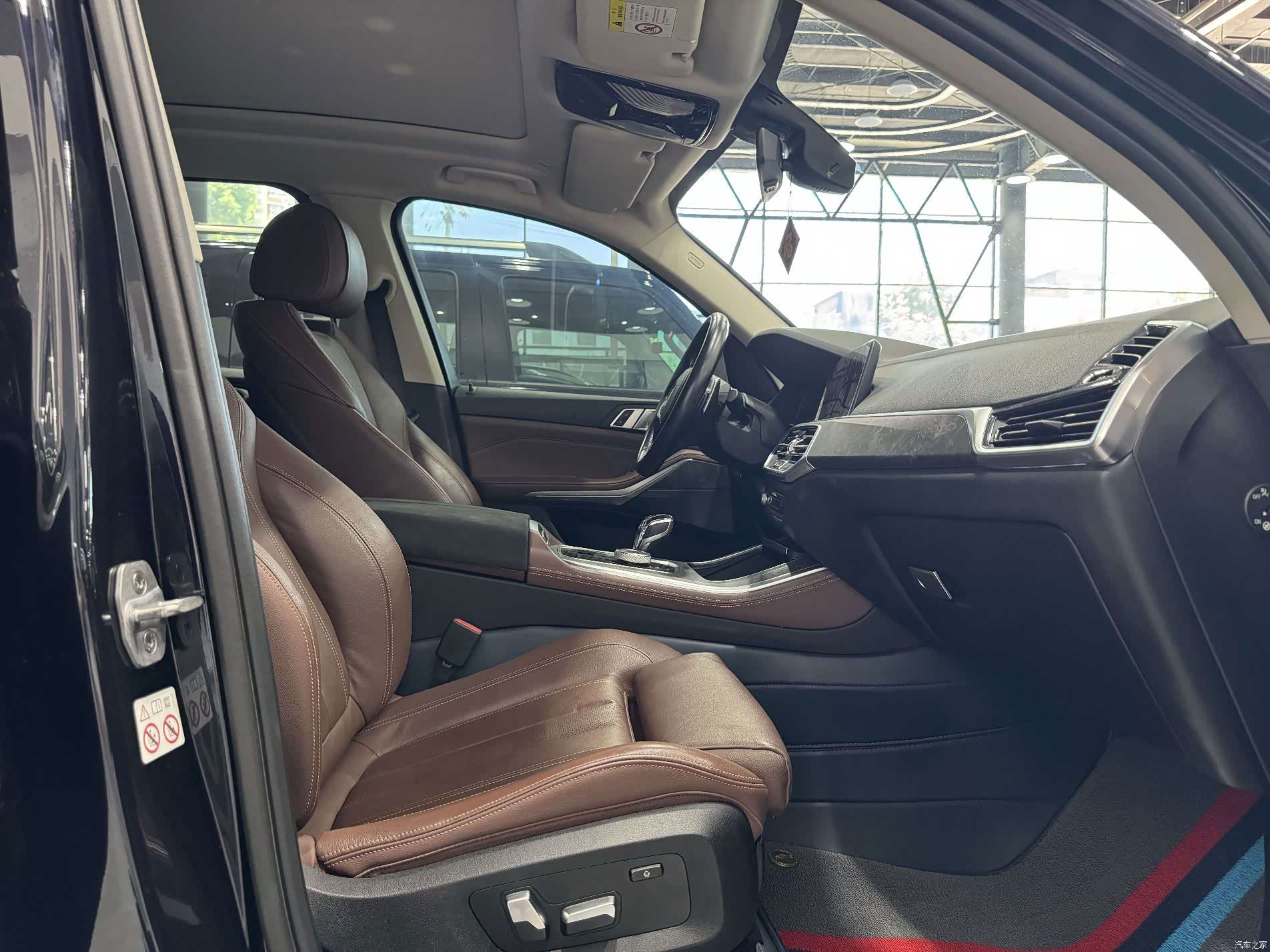 BMW X5, 2019 9