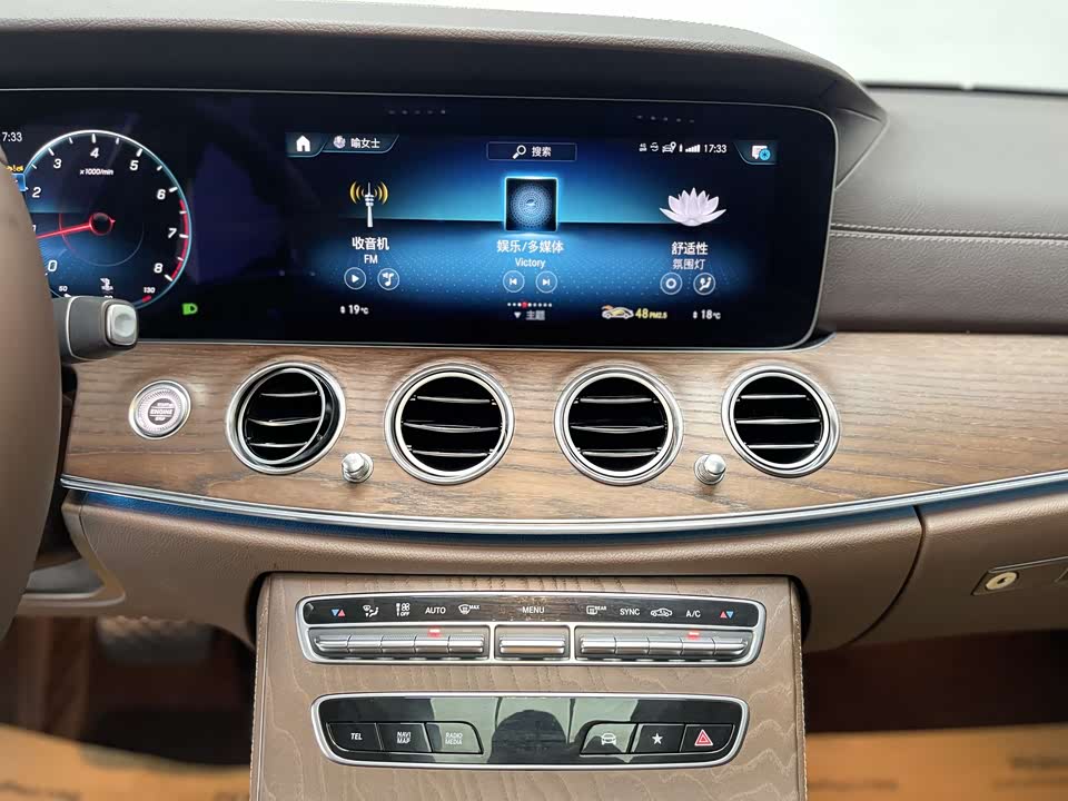 Mercedes-Benz E-class Mercedes-Benz E-class