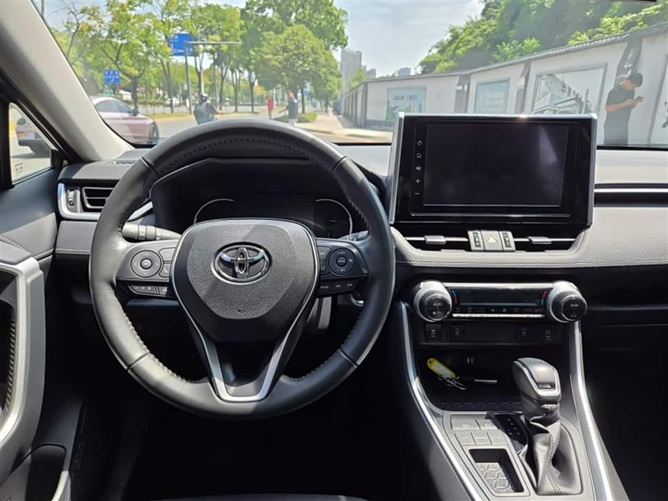 Toyota RAV4 Rongfang