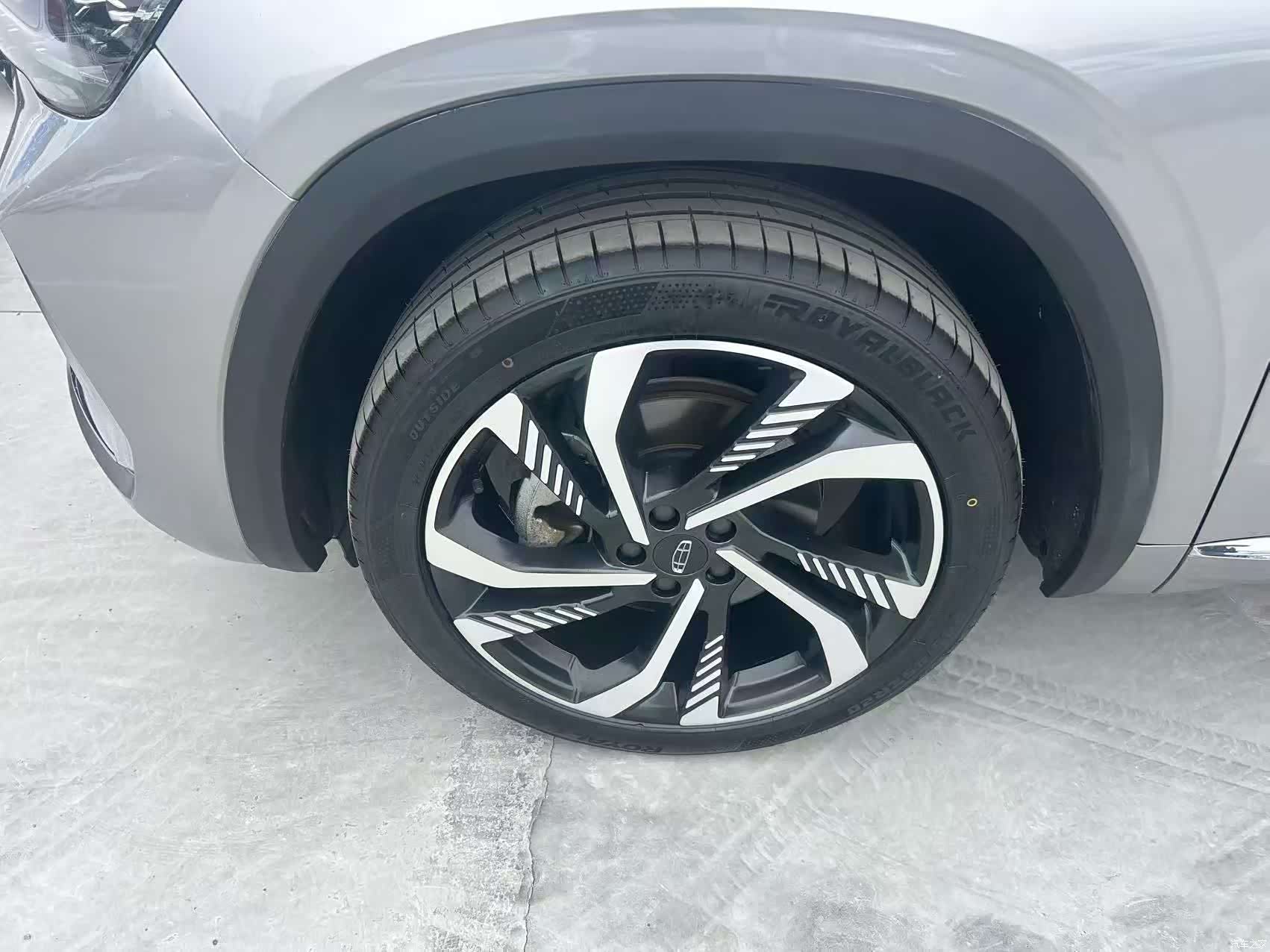 Geely Xingyue L, 2023 6