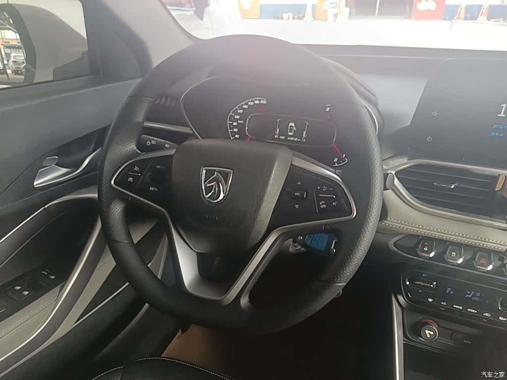 Wuling 510, 2017 11