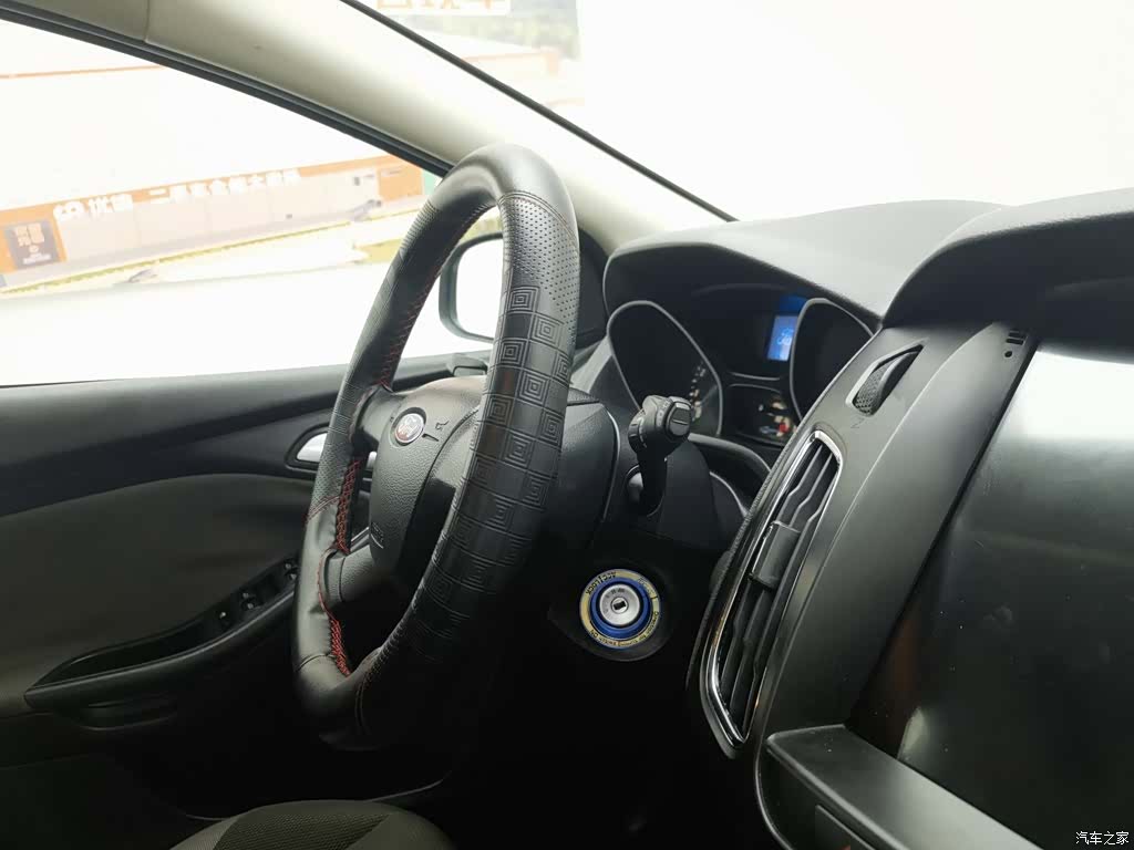 Ford Focus, 2014 22
