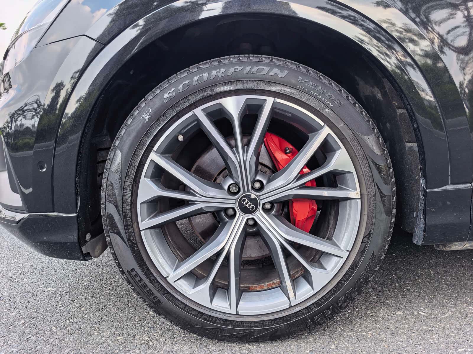 Audi Q8, 2021 4