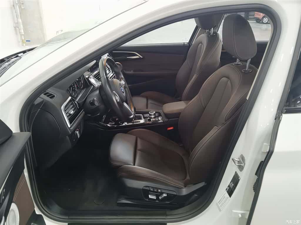 BMW 1 Series, 2021 10