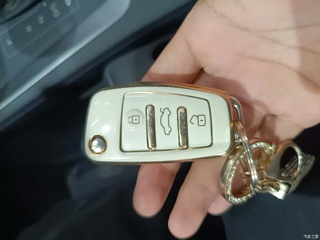 Audi Q3, 2023 9