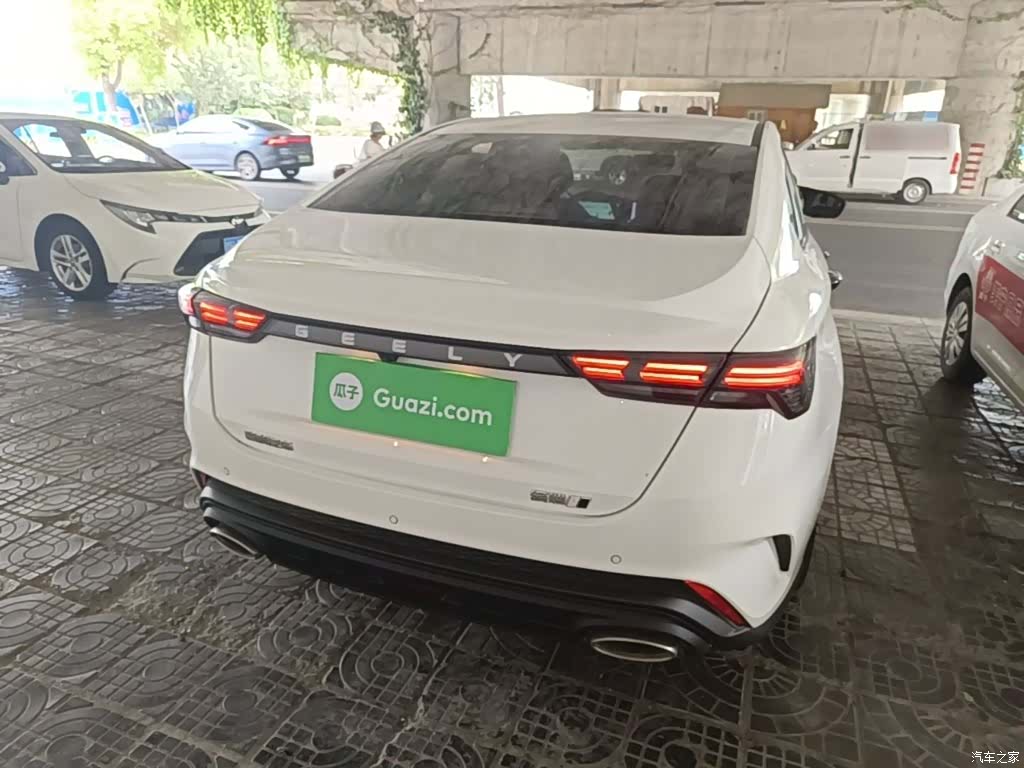 Geely Binray, 2022 6