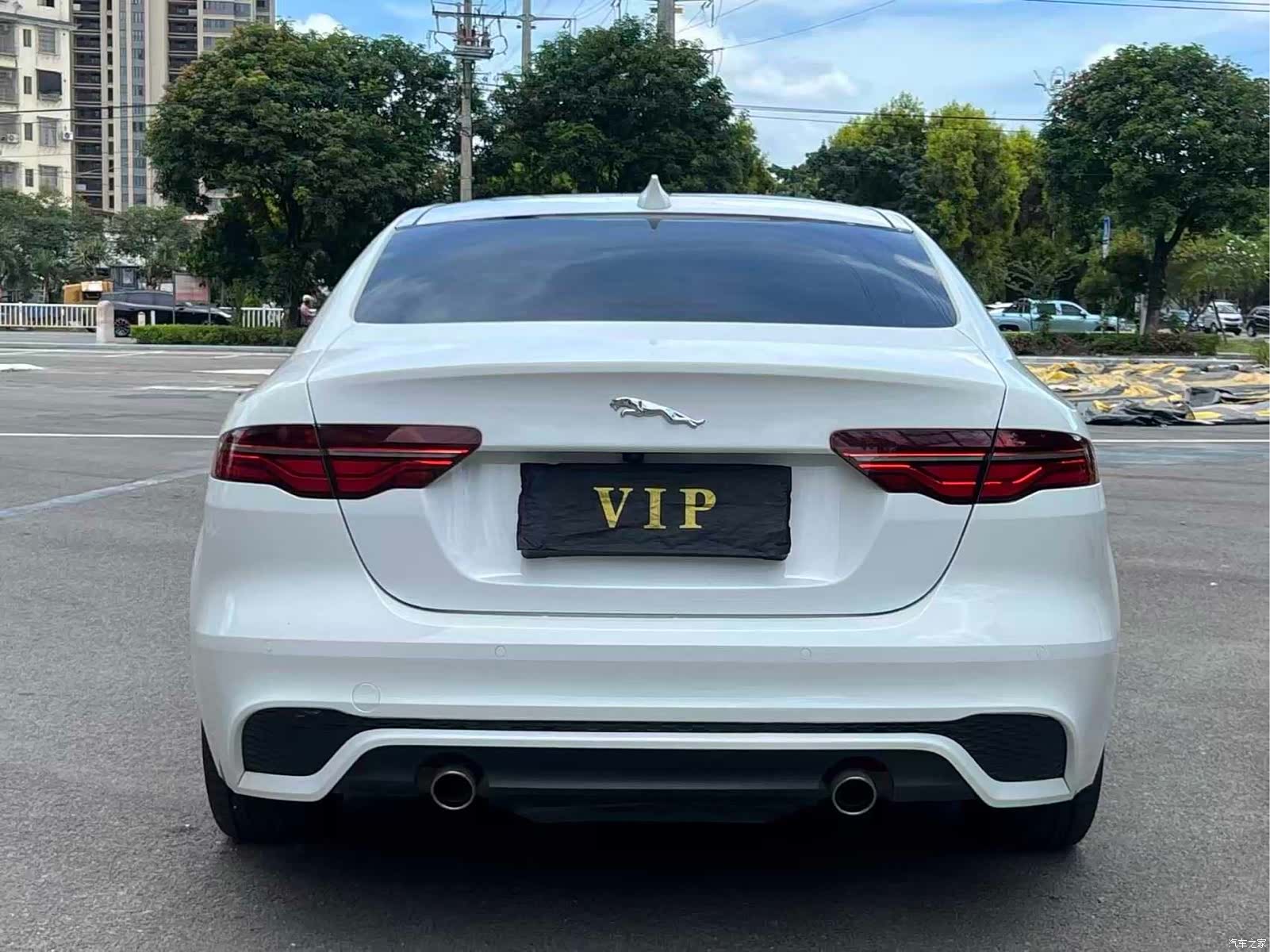 Land Rover XEL, 2020 9