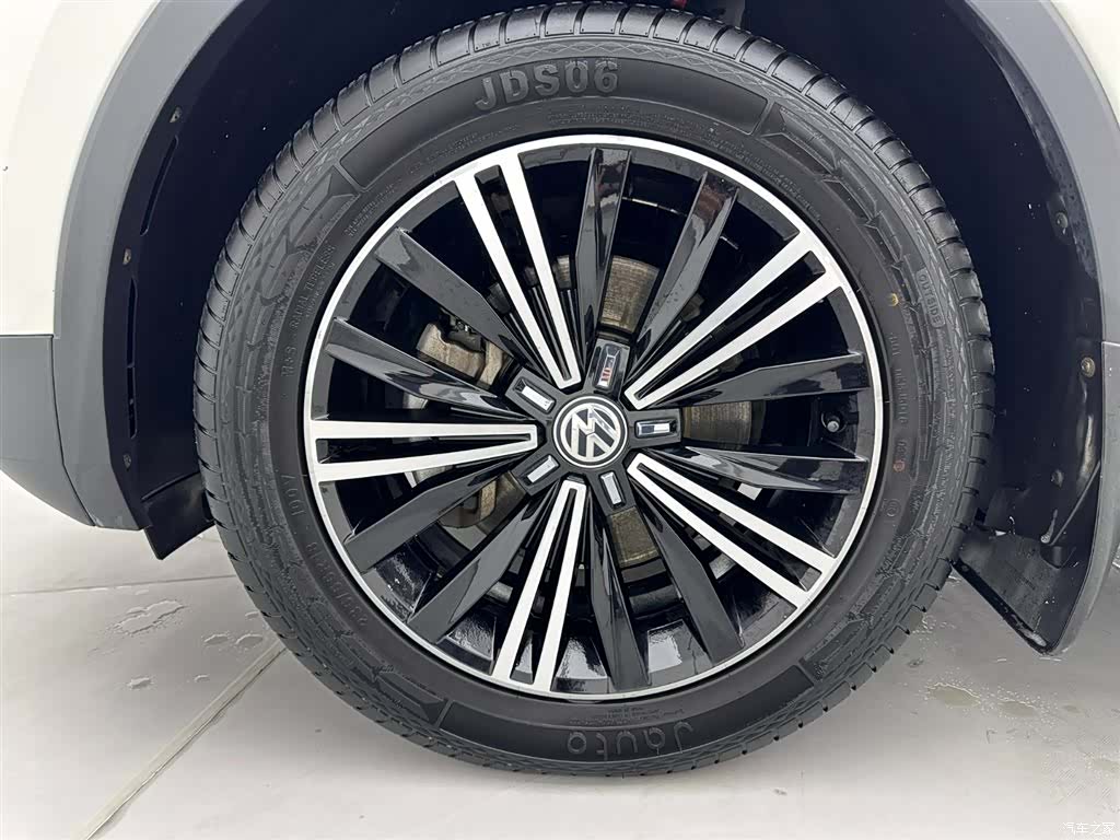 Volkswagen Tiguan L, 2020 29