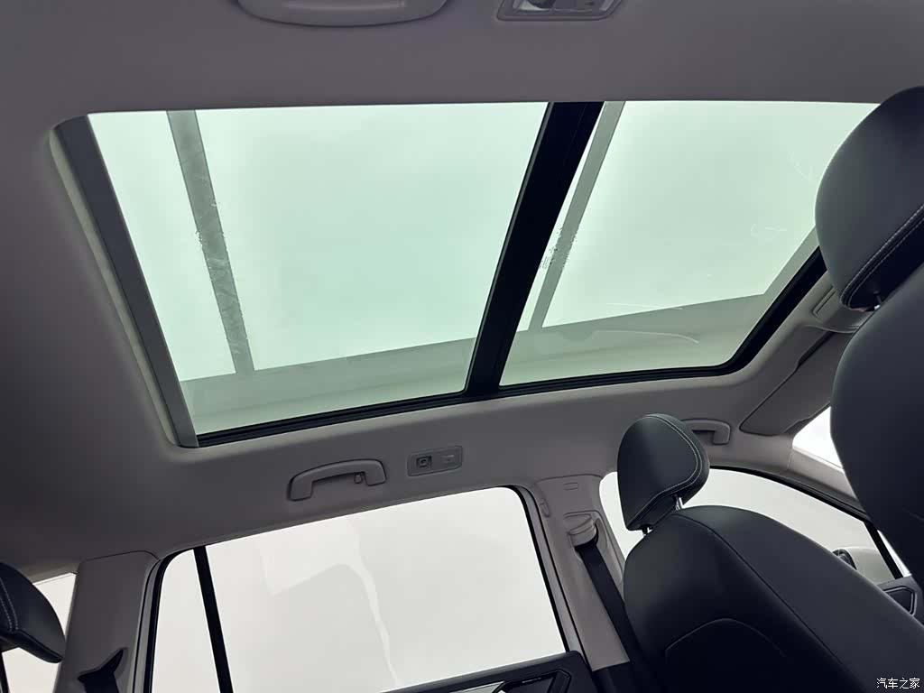 Volkswagen Tiguan L, 2020 23
