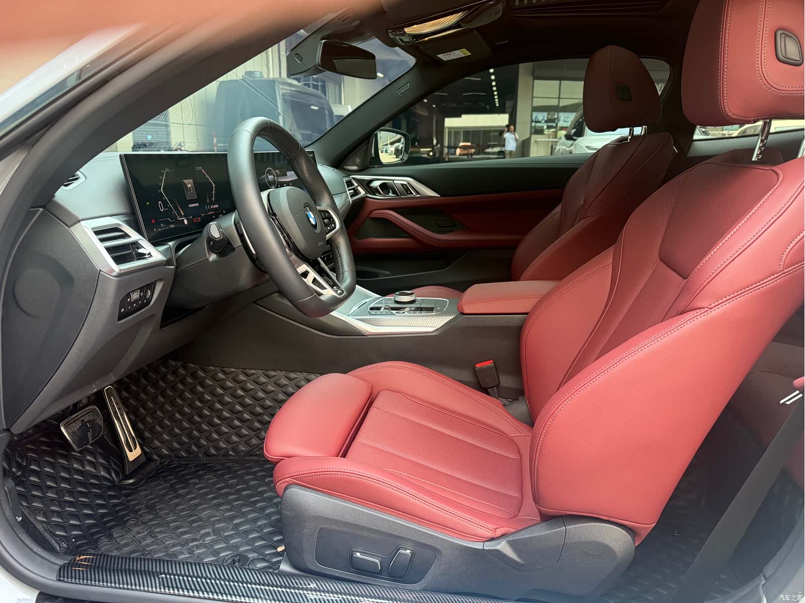 BMW 4 Series, 2025 11