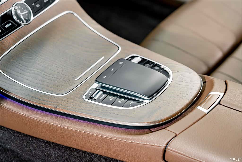 Mercedes-Benz E-Class, 2018 14