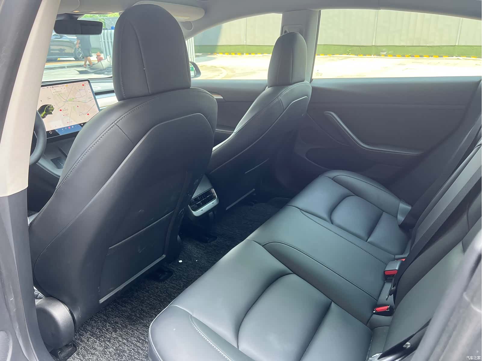 Tesla Model 3, 2021 10