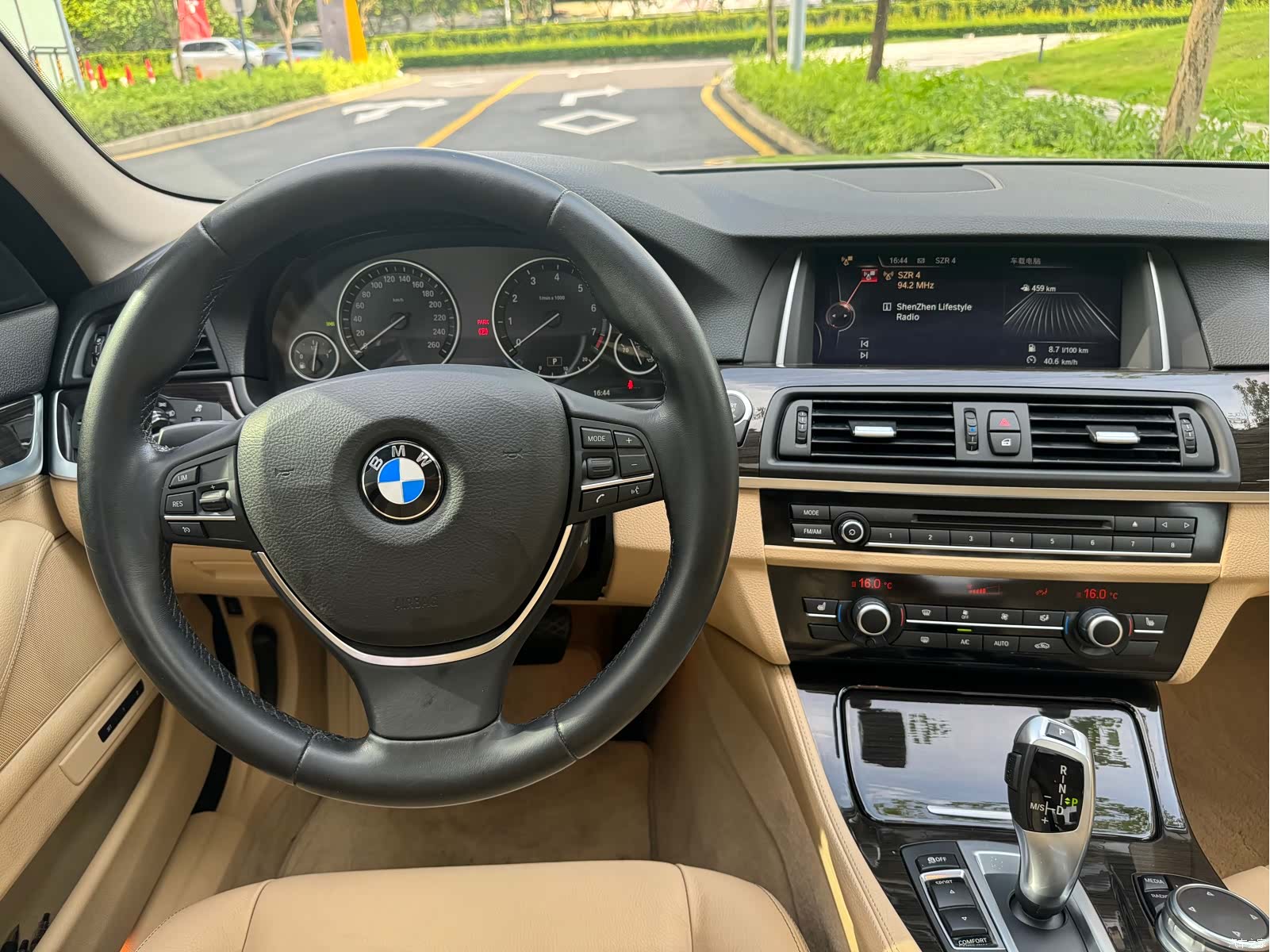 BMW 5 Series, 2015 13