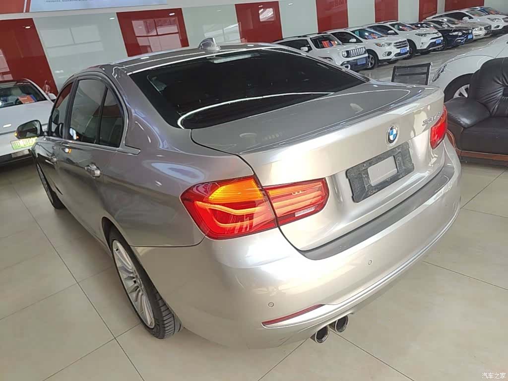 BMW 3 Series, 2018 все фото