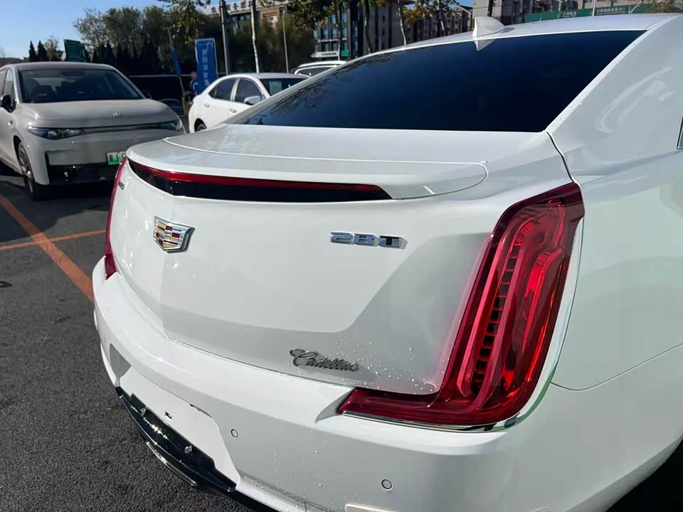 Cadillac XTS