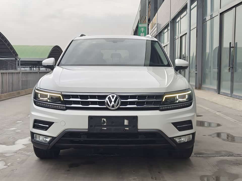 Volkswagen Tiguan L