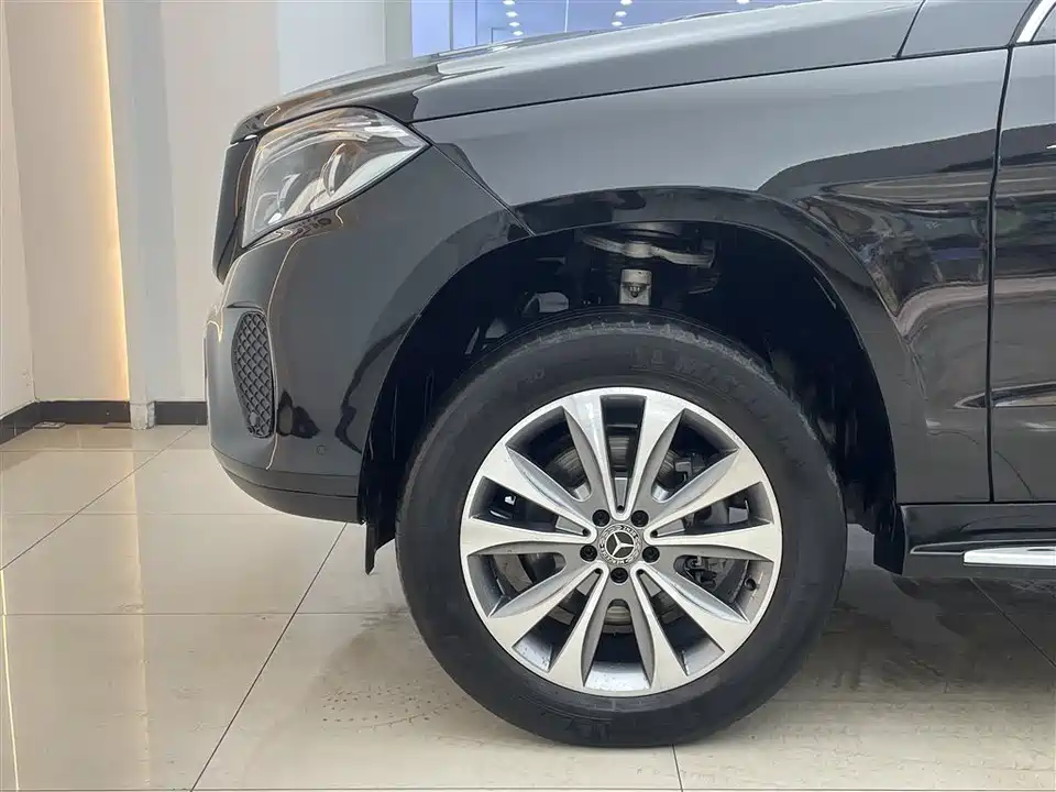 Mercedes-Benz GLS Mercedes-Benz GLS