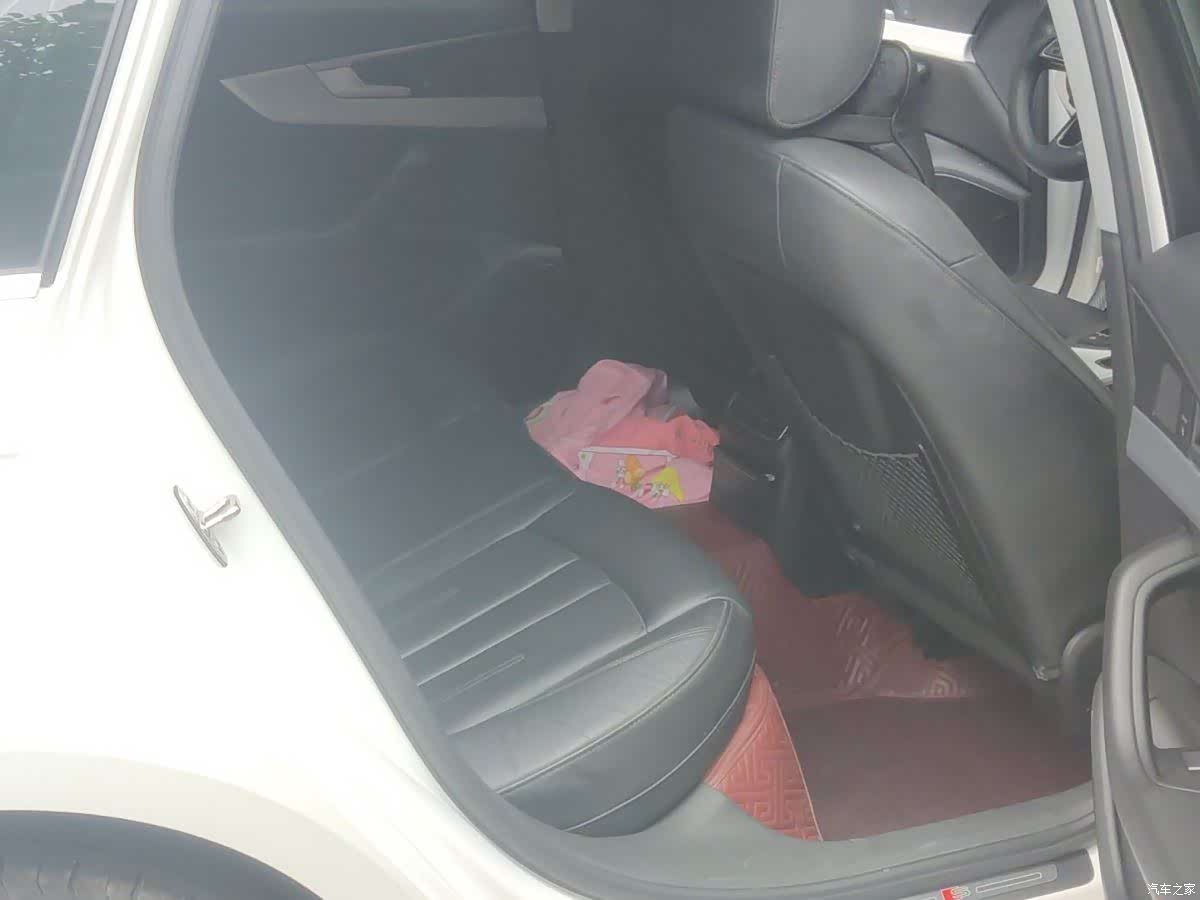Audi A4L, 2019 11