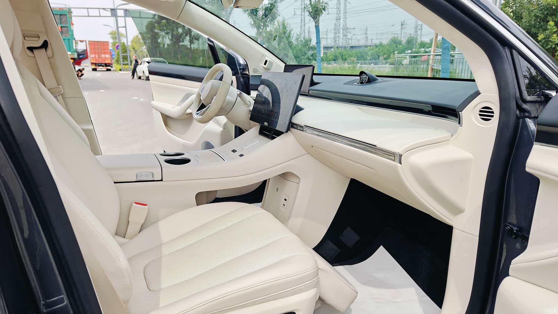 Luxeed R7, 2024 9