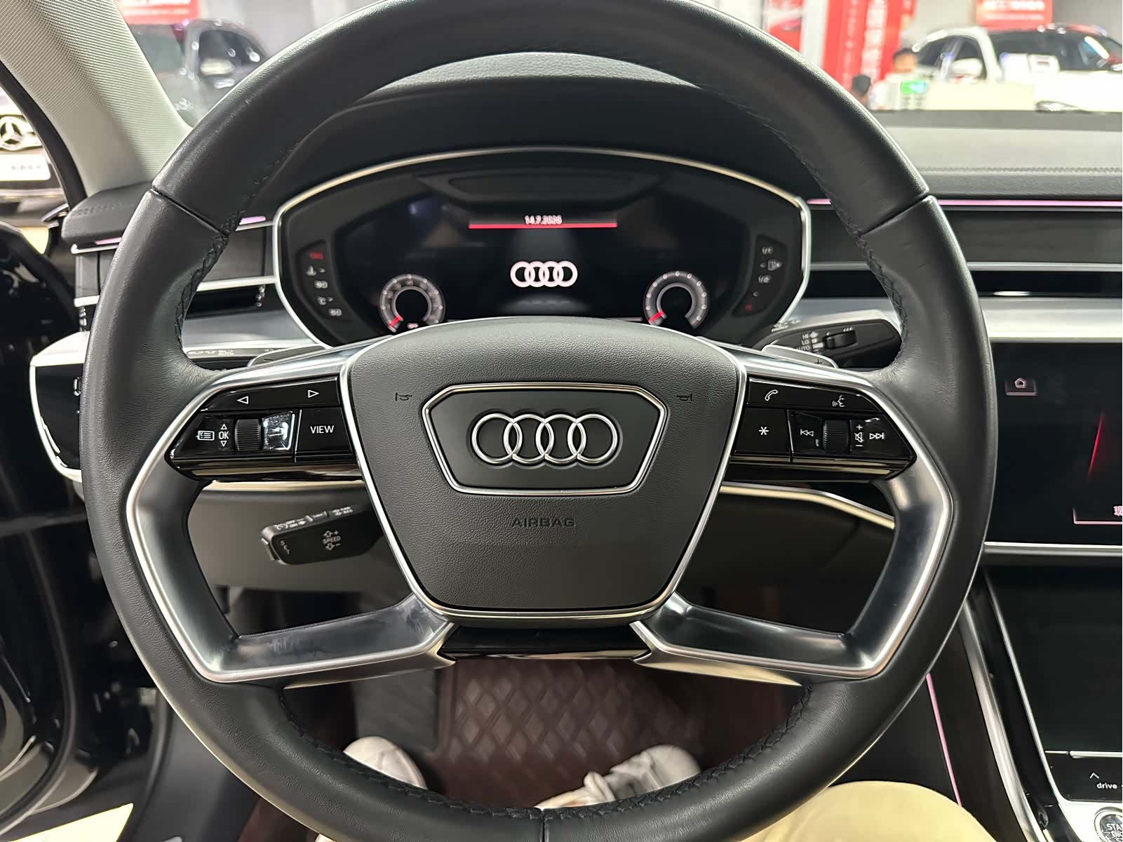 Audi A8L, 2023 11