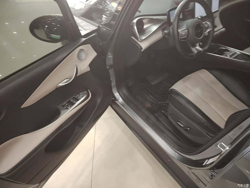 BYD Dolphin, 2024 16