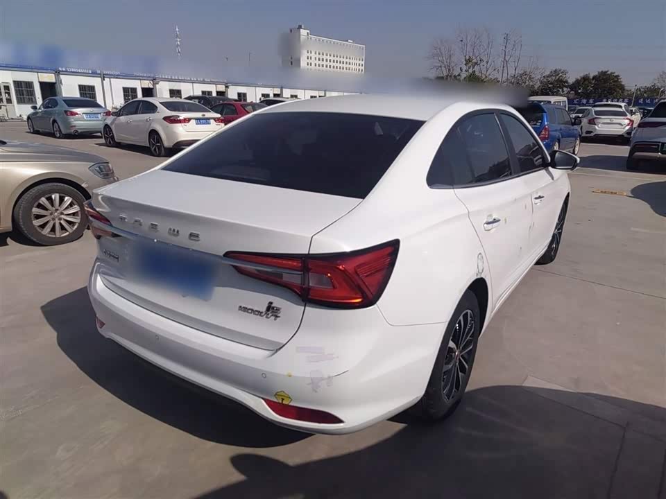 Roewe i5