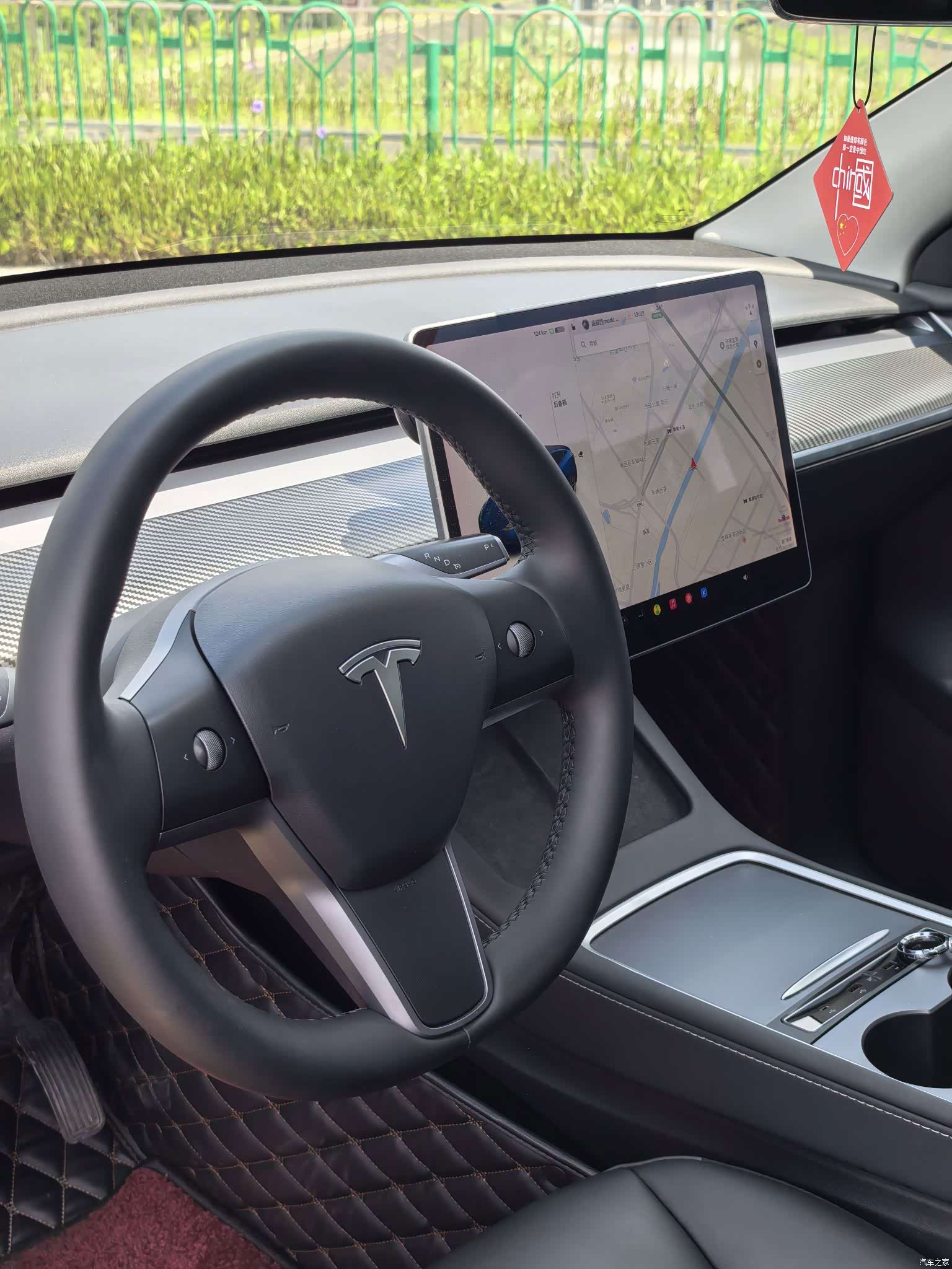 Tesla Model Y, 2021 10