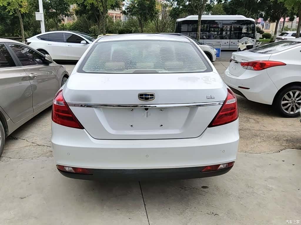 Geely Emgrand, 2017 6